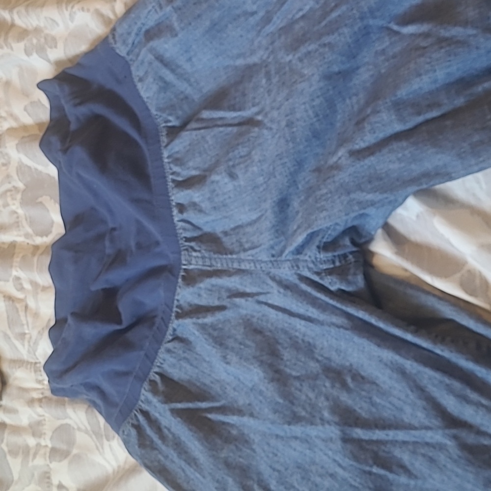 Maternity pants - Picture 3 of 5